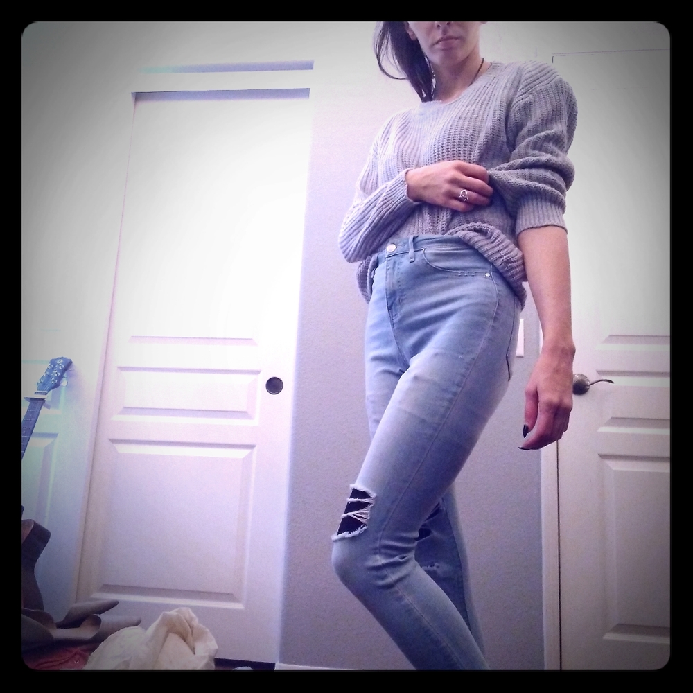 Infiniti design london gray sweater